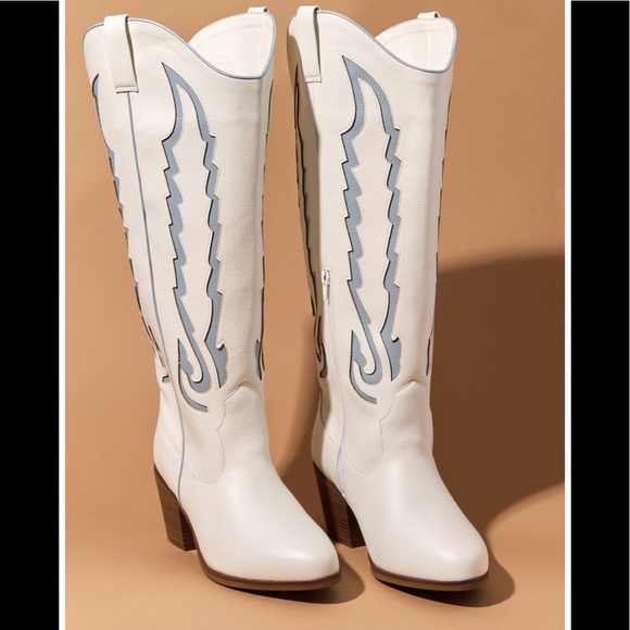 Arula Wide Width and Calf Boots - Picture 2 of 4